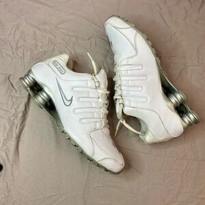 Nike Shox - 8.5